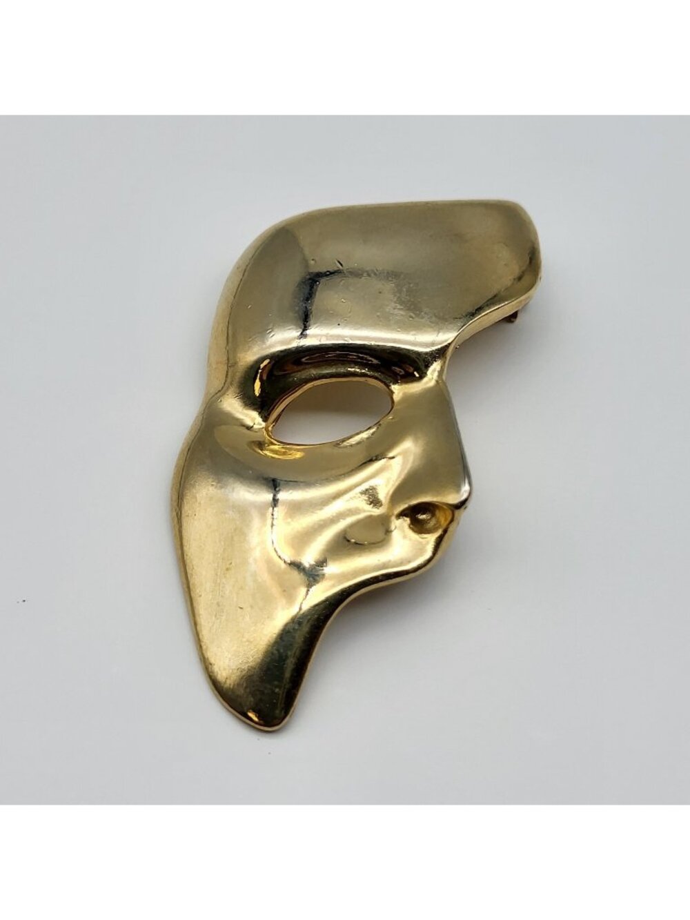 Vintage Brooch Pin Phantom of the Opera Mask 1989 Goldtone Designer Dramatic